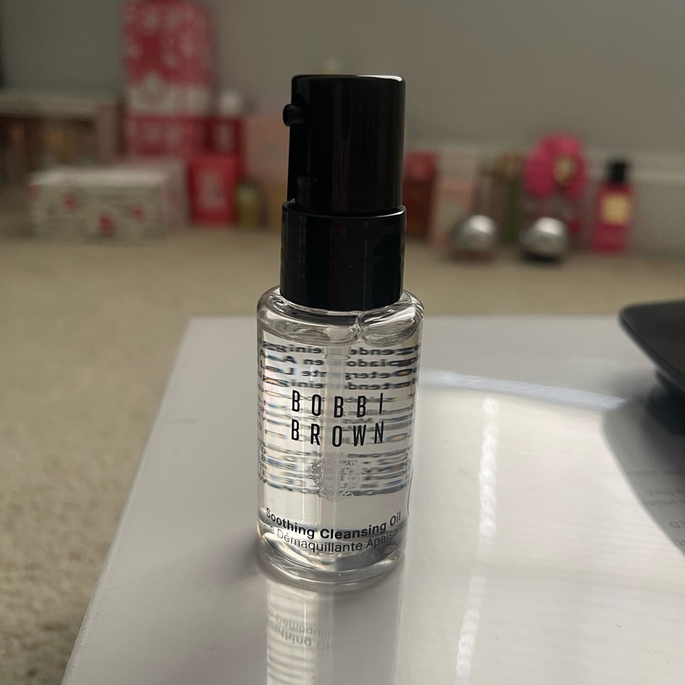 BOBBI BROWN soothing cleansing oil
